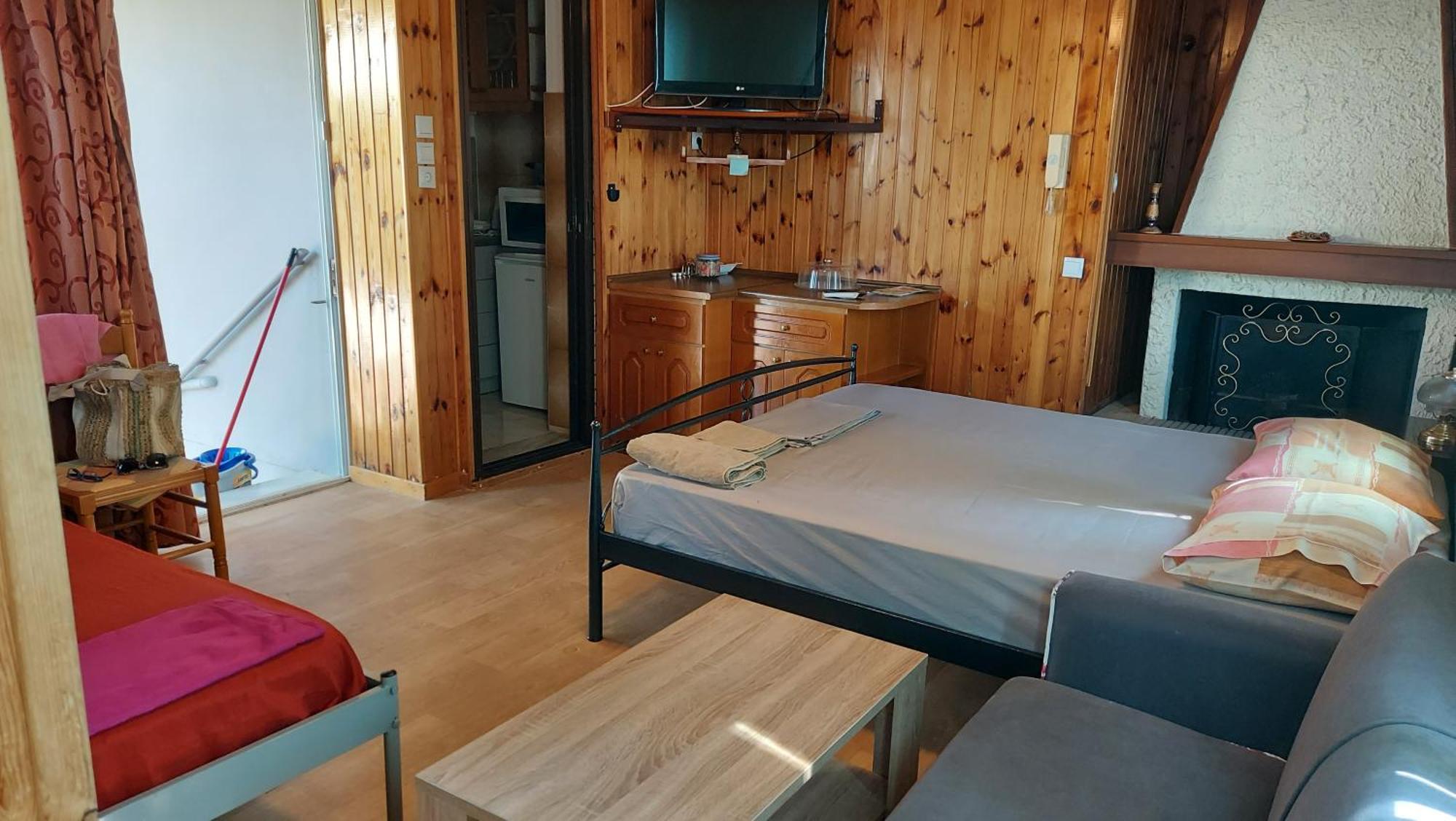 Cozy Airport Studio 2 Artemida  Ngoại thất bức ảnh